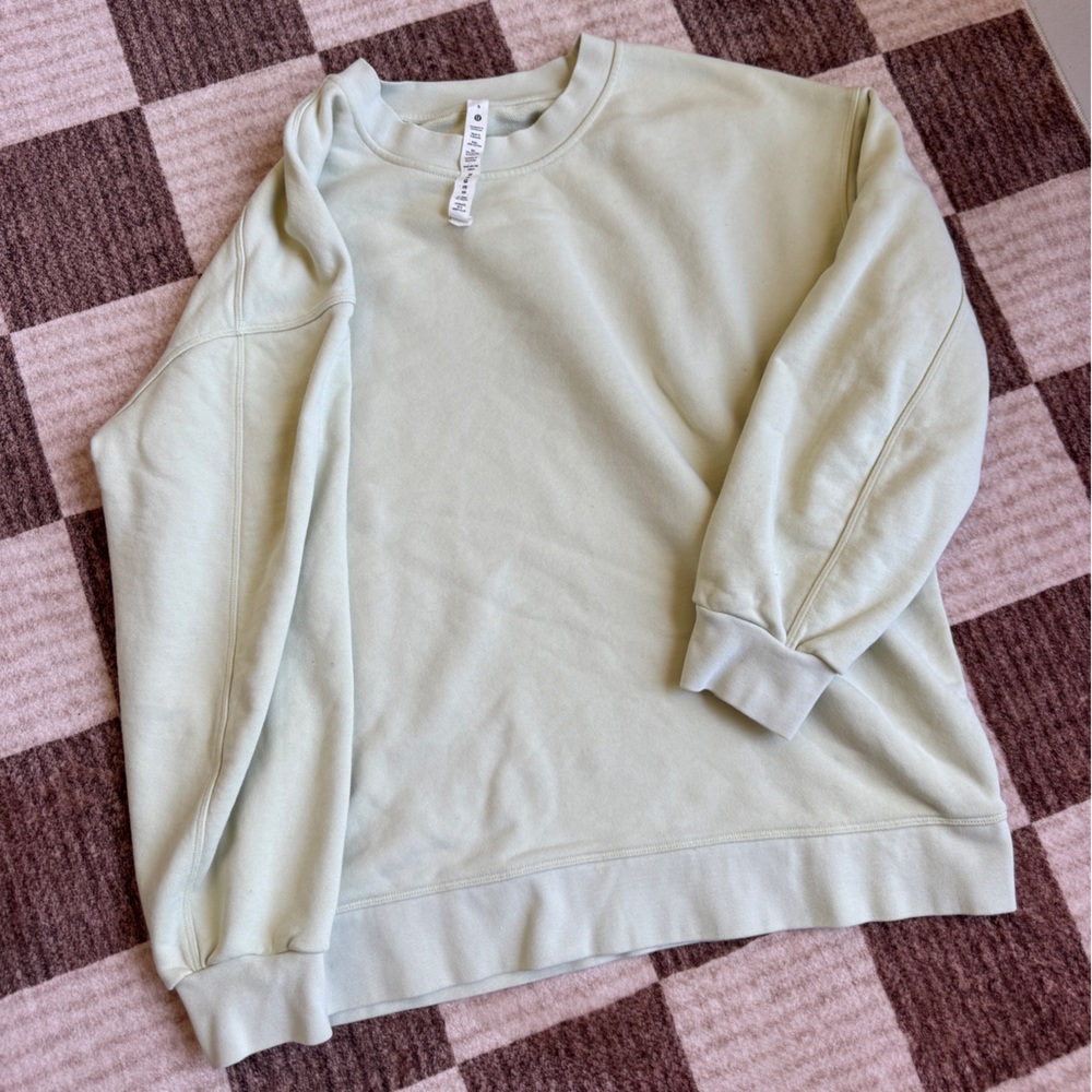 Lululemon green pullover sweatshirt